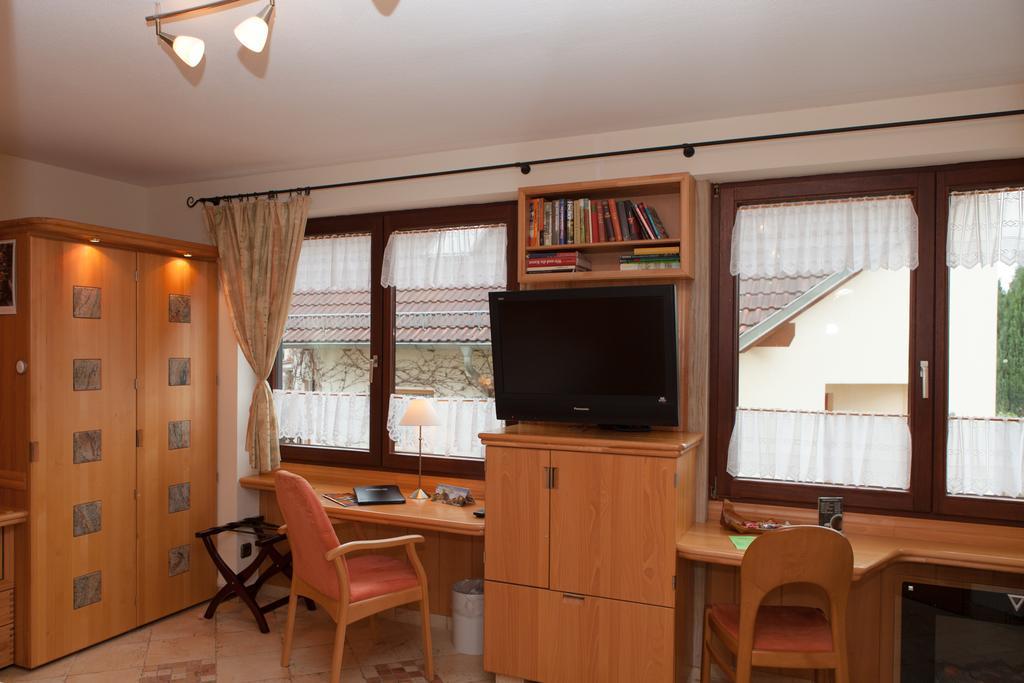 Hotel Pension Blumenbach Berlin Exterior foto