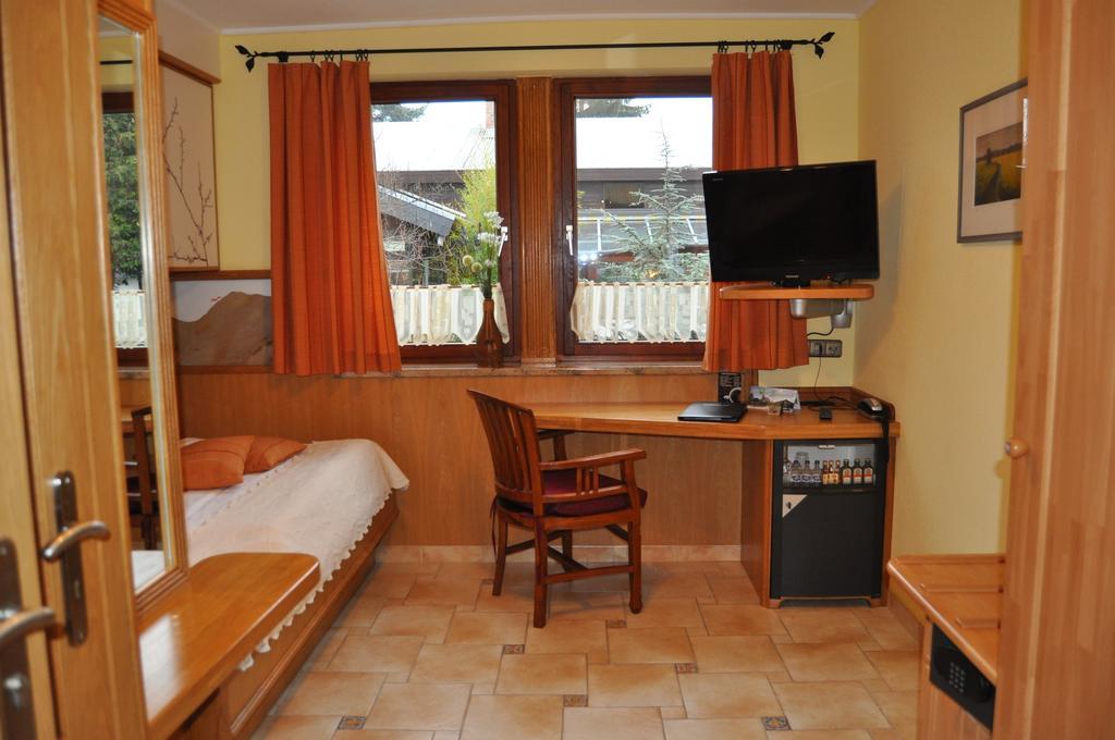 Hotel Pension Blumenbach Berlin Exterior foto
