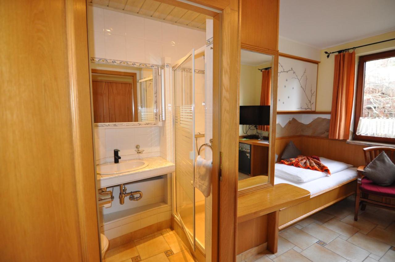 Hotel Pension Blumenbach Berlin Exterior foto